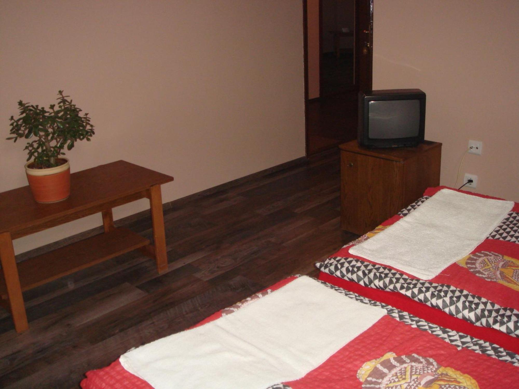 Bed and Breakfast Platan Panzio Nagyszenas Exterior foto