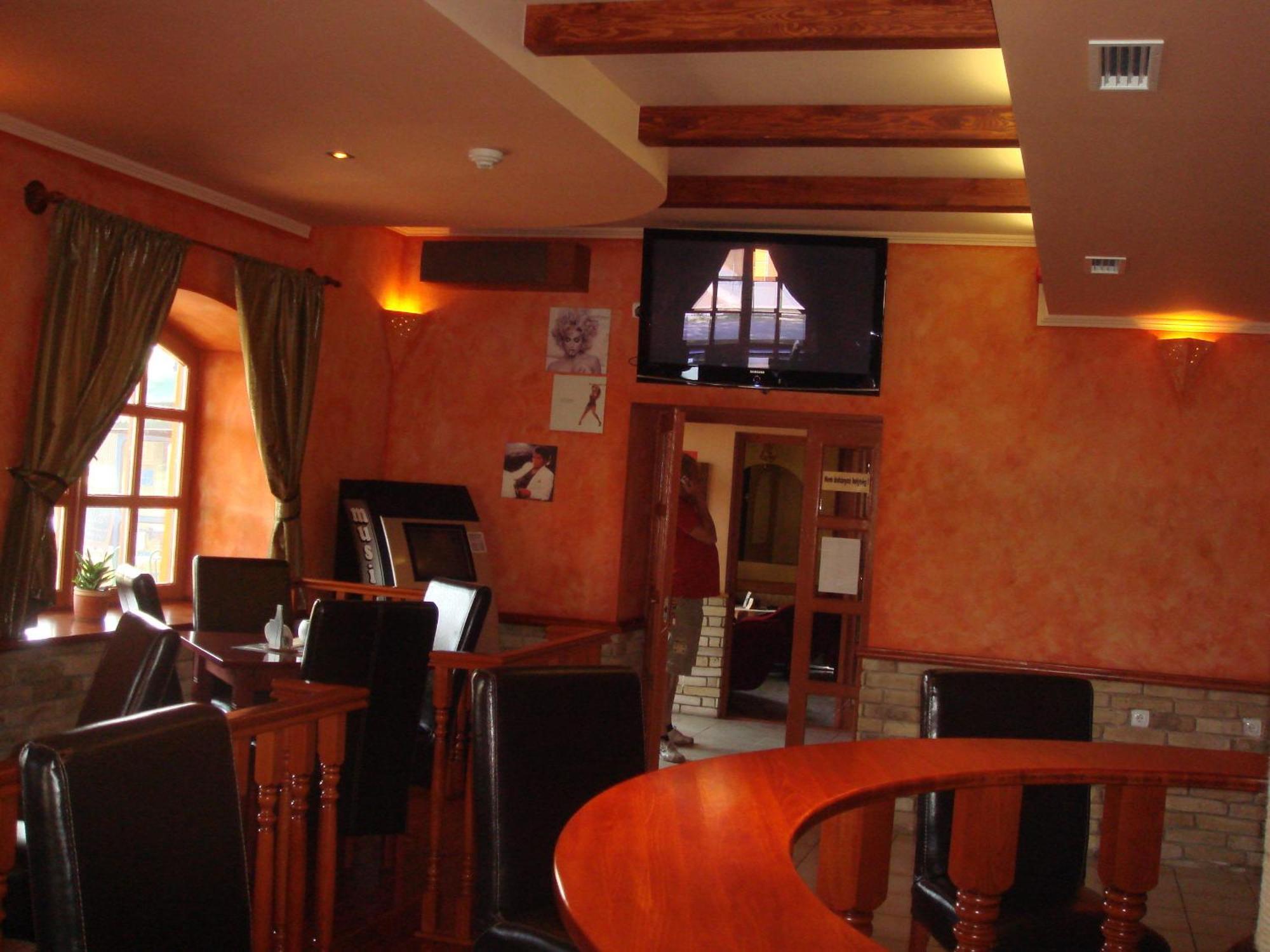 Bed and Breakfast Platan Panzio Nagyszenas Exterior foto